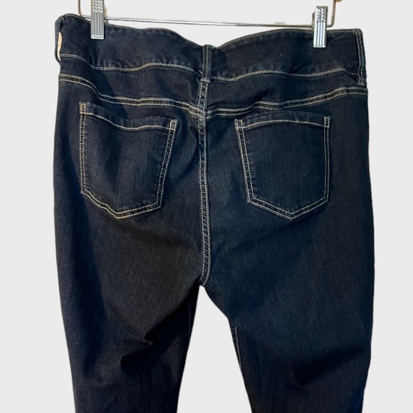 TORRID Jegging Premium Dark Wash Jeans - Picture 6 of 11